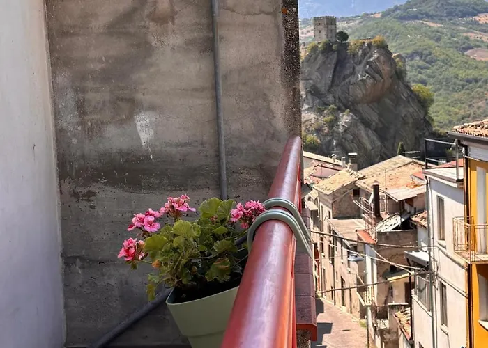 La Ginestra * Roccascalegna